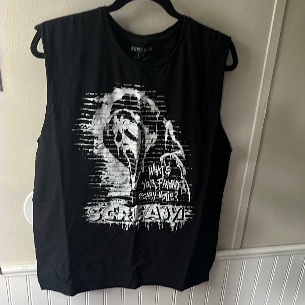 Black Muscle Tee